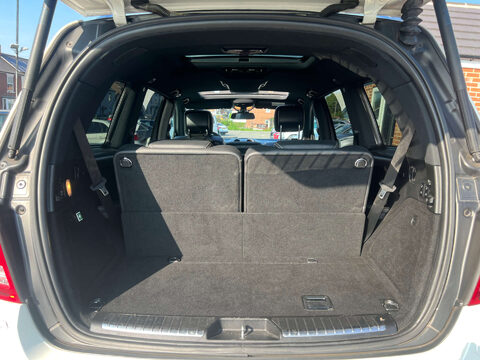 Mercedes-Benz GL Class 5.5 GL500 V8 SUV 5dr Petrol G-Tronic 4WD Euro 5 (387 ps) 37
