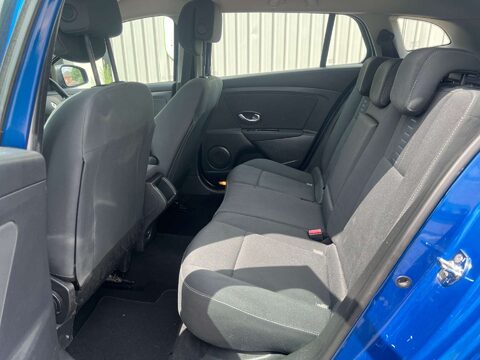 Renault Megane 1.6 Megane Expression VVT 100 5dr 14