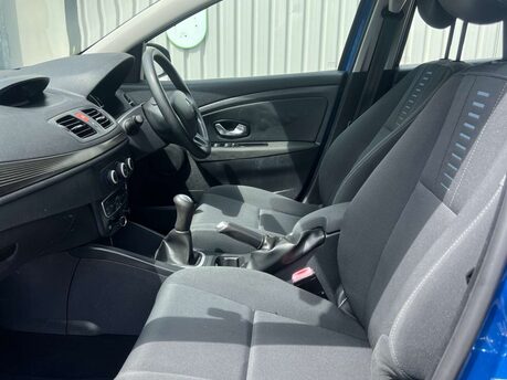 Renault Megane 1.6 Megane Expression VVT 100 5dr 3