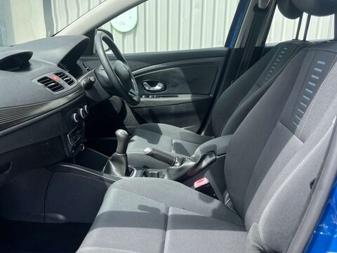 Renault Megane 1.6 Megane Expression VVT 100 5dr 4
