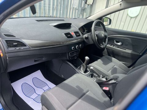 Renault Megane 1.6 Megane Expression VVT 100 5dr 12