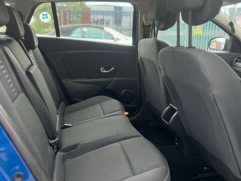 Renault Megane 1.6 Megane Expression VVT 100 5dr 16