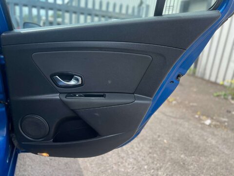 Renault Megane 1.6 Megane Expression VVT 100 5dr 32