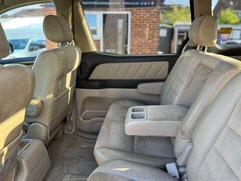 Toyota Alphard 3.0 V6 8 TWIN SUNROOFS 8 SEATER ULEZ AUTOMATIC 20