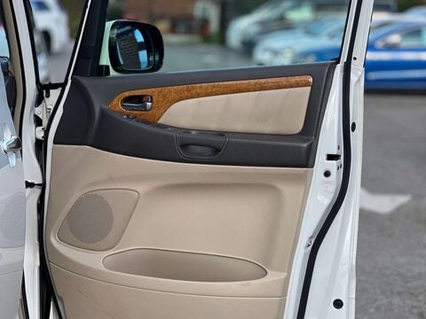 Toyota Alphard 3.0 V6 8 TWIN SUNROOFS 8 SEATER ULEZ AUTOMATIC 37