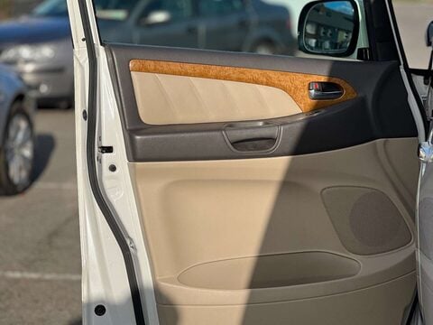 Toyota Alphard 3.0 V6 8 TWIN SUNROOFS 8 SEATER ULEZ AUTOMATIC 38