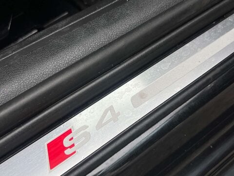 Audi S4 3.0 TFSI V6 Saloon 4dr Petrol S Tronic quattro Euro 5 (333 ps) 45