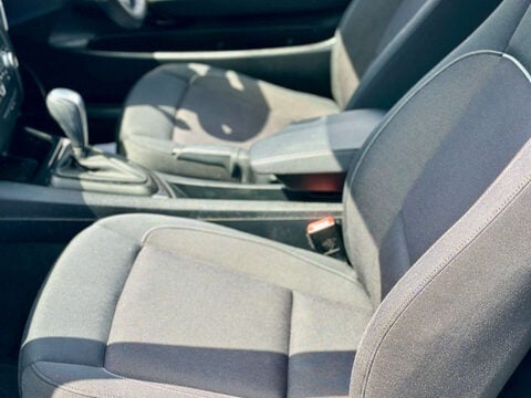 BMW 1 Series 2.0 118I SE Auto 2dr 10