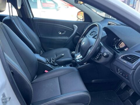 Renault Megane 1.5 Megane Dynamique Nav dCi 5dr 14