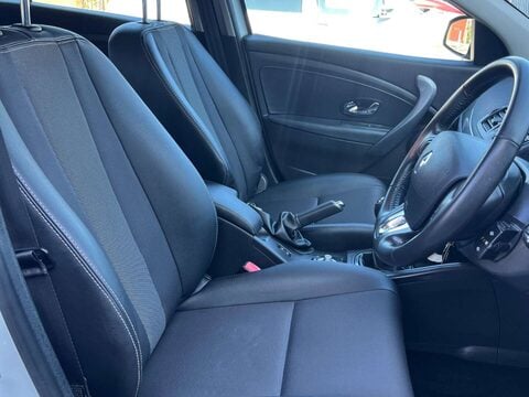 Renault Megane 1.5 Megane Dynamique Nav dCi 5dr 15
