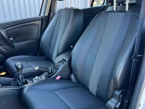 Renault Megane 1.5 Megane Dynamique Nav dCi 5dr 16
