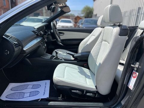 BMW 1 Series 2.0 118d Exclusive Edition 2dr 16