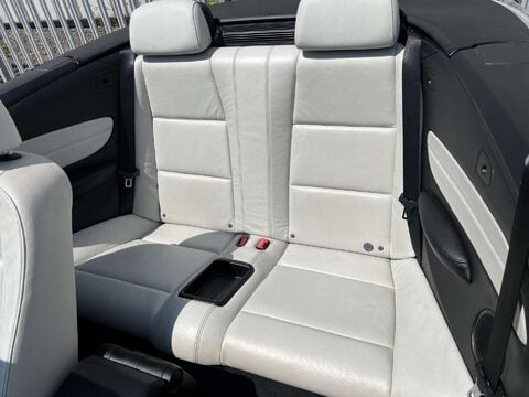 BMW 1 Series 2.0 118d Exclusive Edition 2dr 22