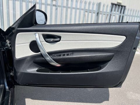 BMW 1 Series 2.0 118d Exclusive Edition 2dr 28