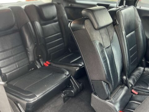 Mercedes-Benz R Class 3.0 R350 CDi 4Matic Auto 4WD 5dr 26