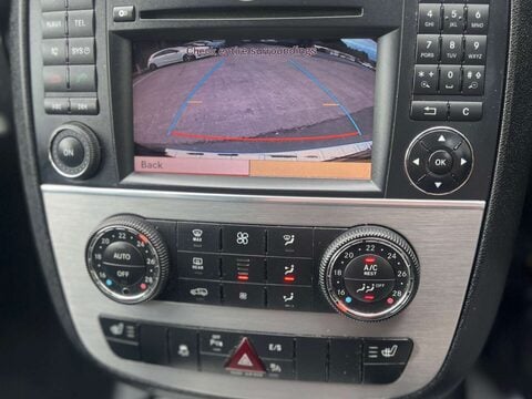 Mercedes-Benz R Class 3.0 R350 CDi 4Matic Auto 4WD 5dr 31