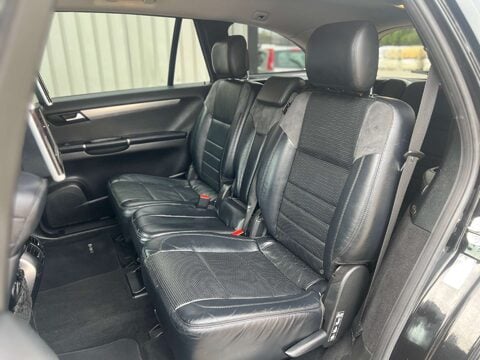 Mercedes-Benz R Class 3.0 R350 CDi 4Matic Auto 4WD 5dr 38