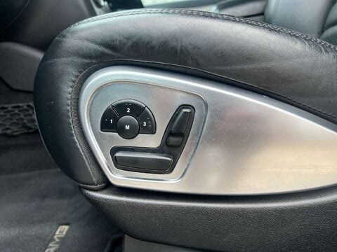 Mercedes-Benz R Class 3.0 R350 CDi 4Matic Auto 4WD 5dr 47