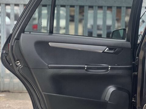 Mercedes-Benz R Class 3.0 R350 CDi 4Matic Auto 4WD 5dr 55