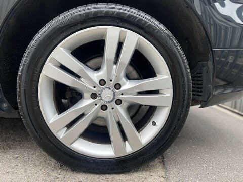 Mercedes-Benz R Class 3.0 R350 CDi 4Matic Auto 4WD 5dr 59
