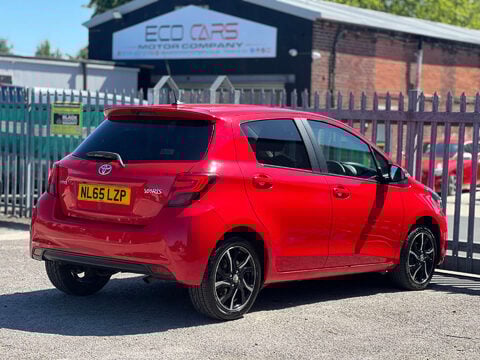 Toyota Yaris 1.3 Yaris Sport VVT-i 5dr 9