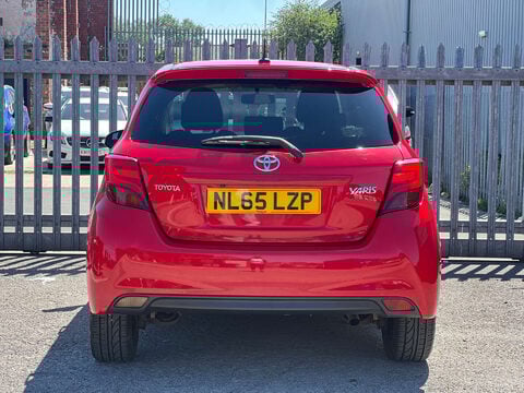 Toyota Yaris 1.3 Yaris Sport VVT-i 5dr 12