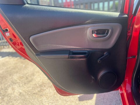 Toyota Yaris 1.3 Yaris Sport VVT-i 5dr 44