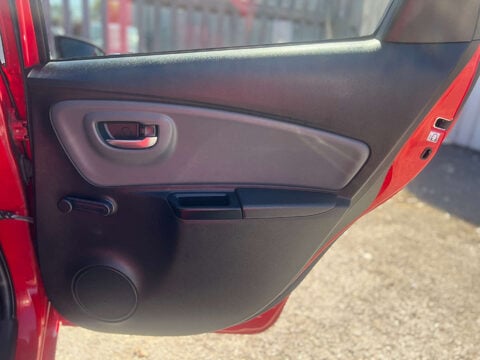 Toyota Yaris 1.3 Yaris Sport VVT-i 5dr 45