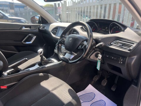 Peugeot 308 1.6 308 Active HDi Blue S/S 5dr 11