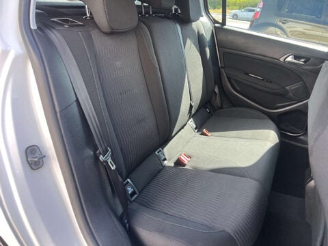Peugeot 308 1.6 308 Active HDi Blue S/S 5dr 15