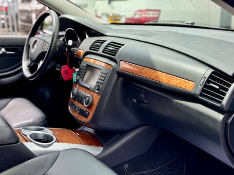 Mercedes-Benz R Class 3.5 R350 SE L MPV 5dr Petrol 7G-Tronic (274 g/km, 272 bhp) 11