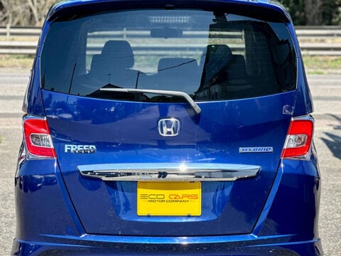 Honda Freed 1.5 PETROL HYBRID 7 SEATER 4