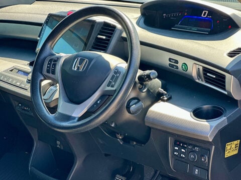Honda Freed 1.5 PETROL HYBRID 7 SEATER 6