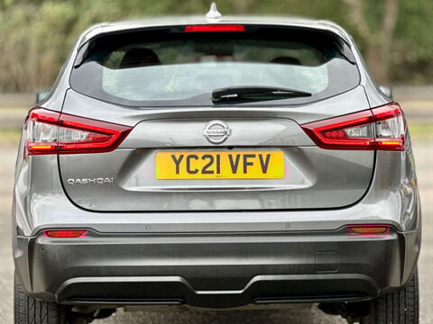 Nissan Qashqai 1.3 Qashqai Acenta Premium DiG-T 5dr 10