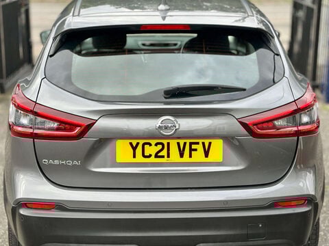 Nissan Qashqai 1.3 Qashqai Acenta Premium DiG-T 5dr 16