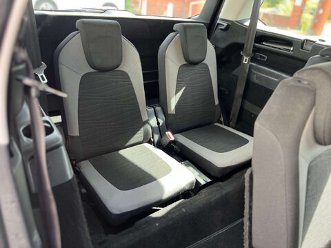 Citroen C4 Picasso 1.6 C4 Grand Picasso VTR+ e-HDi Semi-Auto 5dr 21