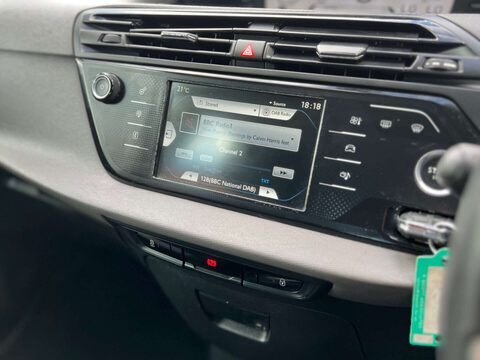 Citroen C4 Picasso 1.6 C4 Grand Picasso VTR+ e-HDi Semi-Auto 5dr 34
