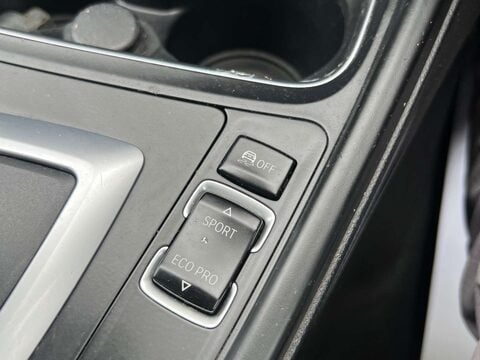 BMW 3 Series 2.0 318D Sport Auto 5dr 33