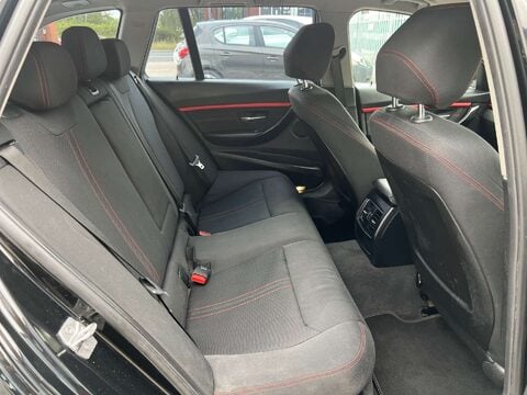 BMW 3 Series 2.0 318D Sport Auto 5dr 18