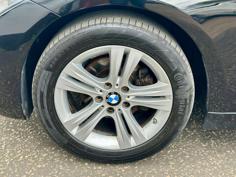 BMW 3 Series 2.0 318D Sport Auto 5dr 34