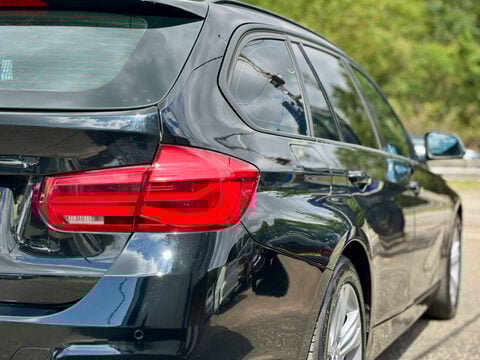 BMW 3 Series 2.0 318D Sport Auto 5dr 12