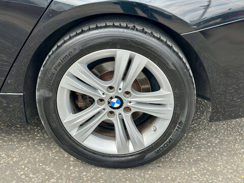 BMW 3 Series 2.0 318D Sport Auto 5dr 35