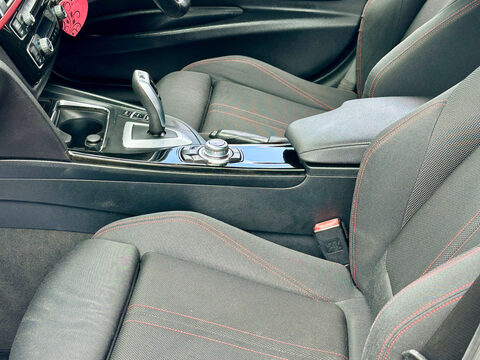BMW 3 Series 2.0 318D Sport Auto 5dr 56