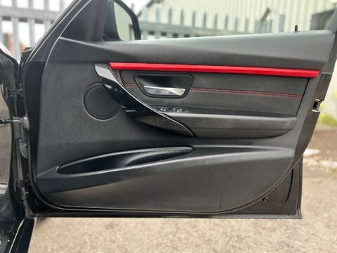 BMW 3 Series 2.0 318D Sport Auto 5dr 38