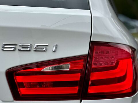 BMW 5 Series 3.0 535i M Sport Touring 5dr Petrol Steptronic Euro 5 (306 ps) 39