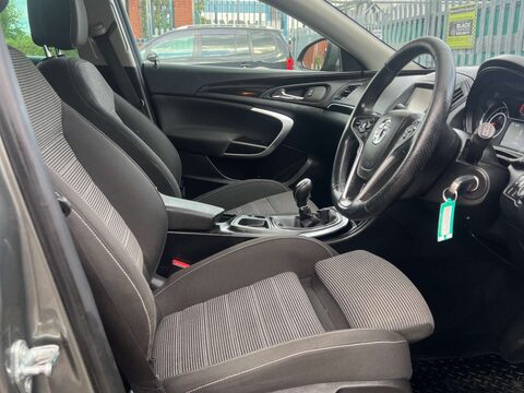 Vauxhall Insignia 2.0 Insignia SRi Nav CDTi ecoFLEX S/S 5dr 15