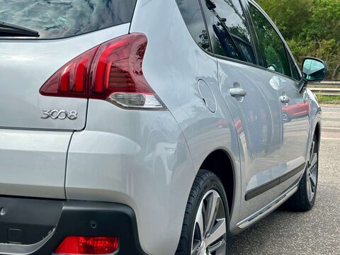 Peugeot 3008 1.6 3008 Allure Blue HDi S/S Auto 5dr 34