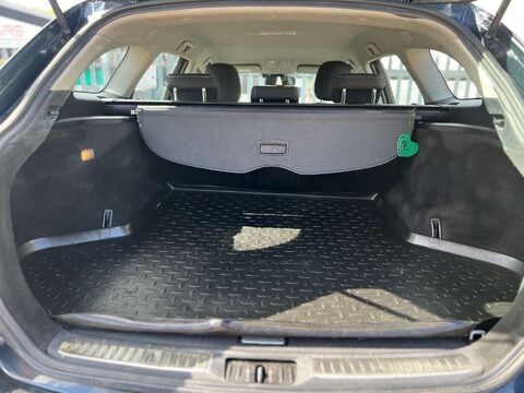 Toyota Avensis 2.0 Avensis Business Edition D-4D 5dr 31
