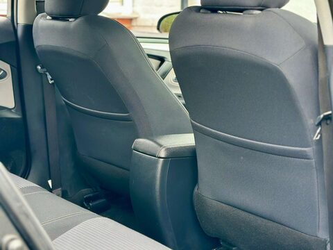 Toyota Avensis 2.0 Avensis Business Edition D-4D 5dr 57