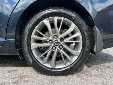 Toyota Avensis 2.0 Avensis Business Edition D-4D 5dr 51